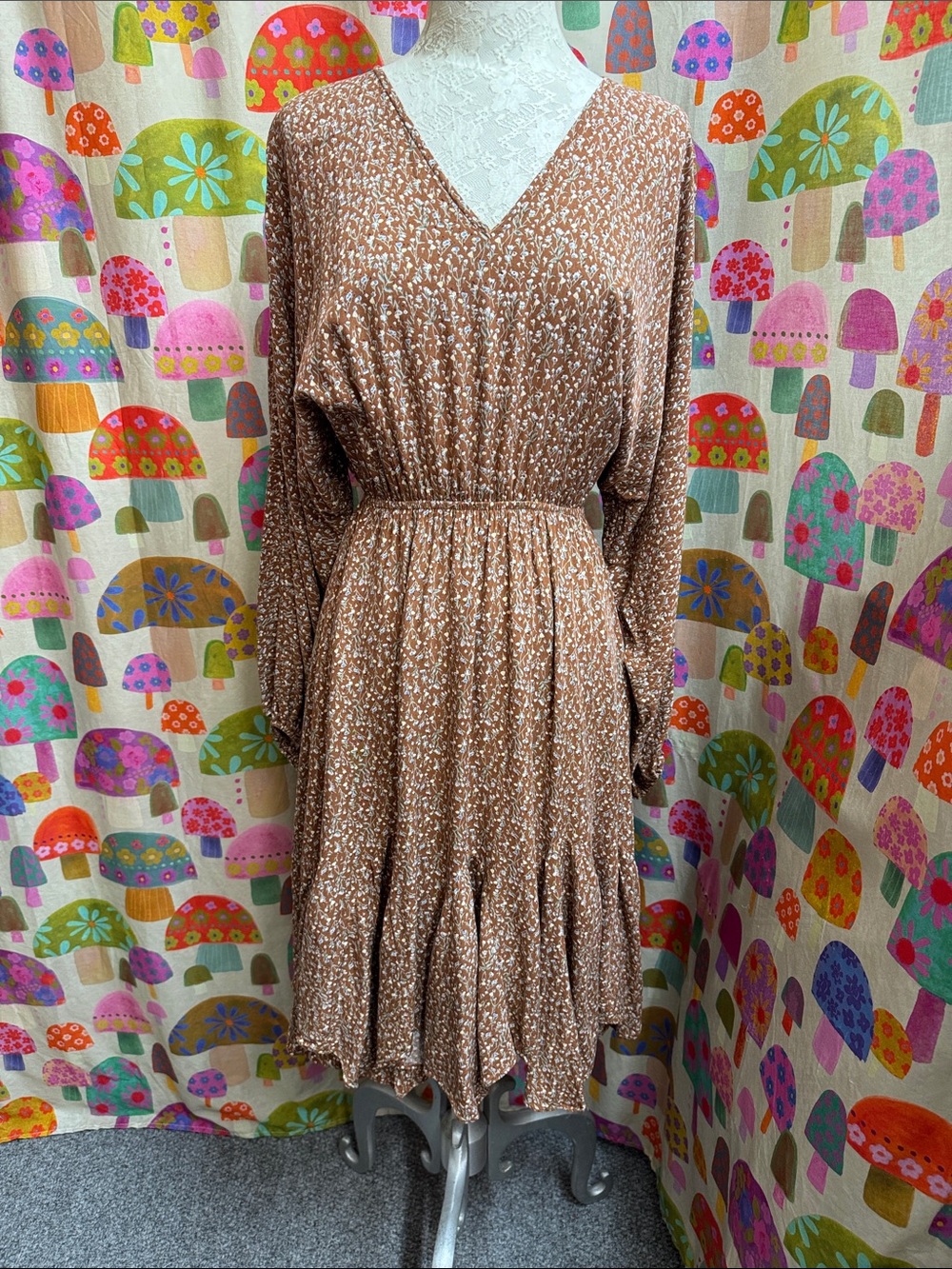 Bohme L/S Floral Dress. Medium